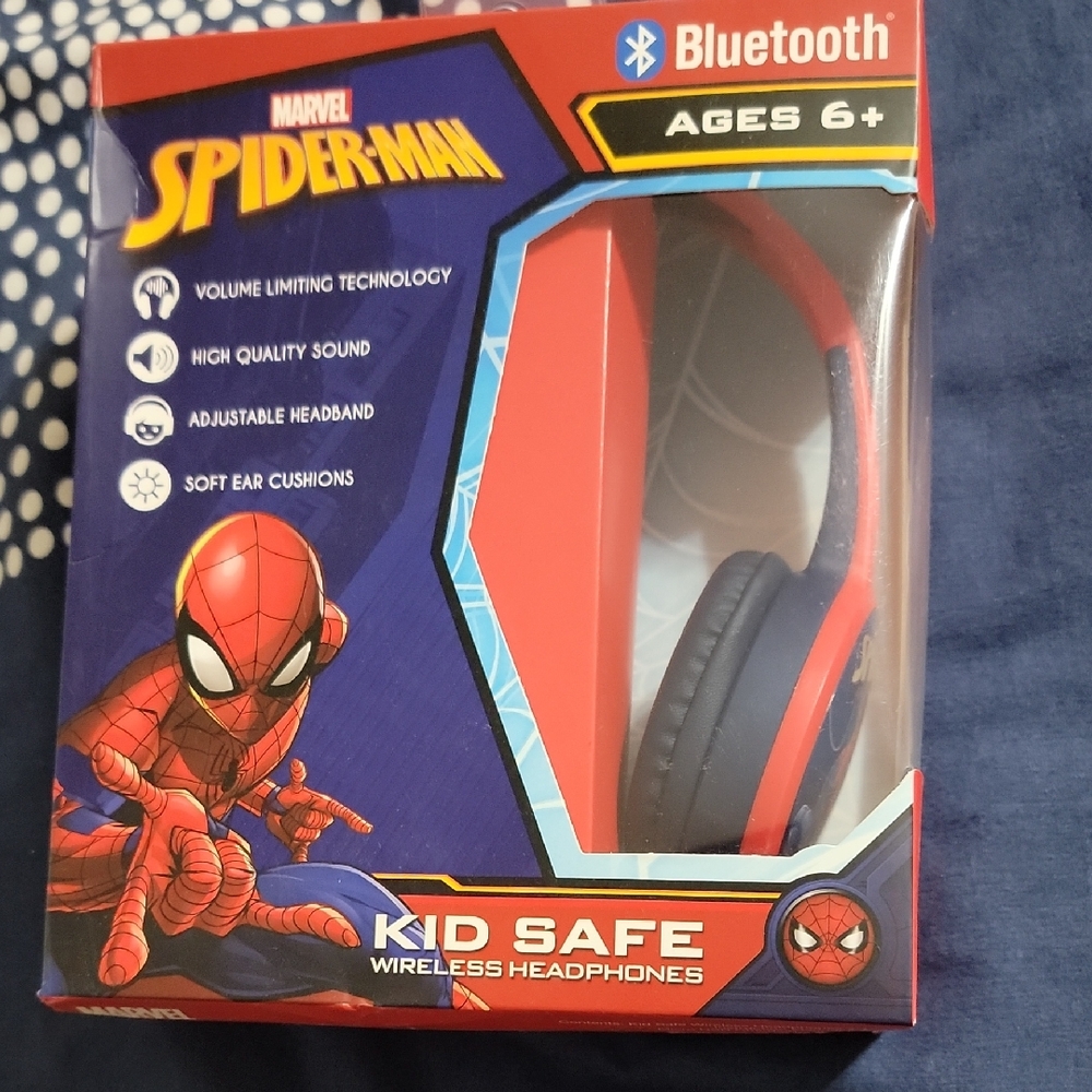 Marvel Spider-Man Red and Black Bluetooth Headphones